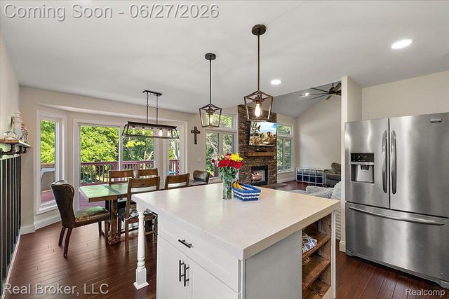 6180 Chad Court, Hamburg Township, MI 48116