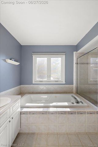 6180 Chad Court, Hamburg Township, MI 48116