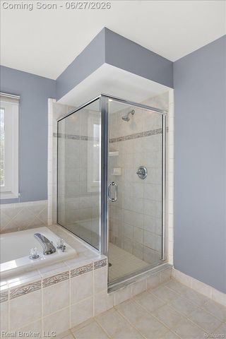 6180 Chad Court, Hamburg Township, MI 48116