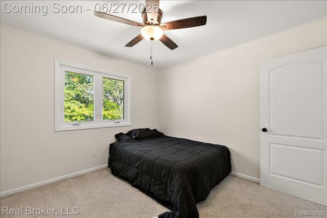 6180 Chad Court, Hamburg Township, MI 48116