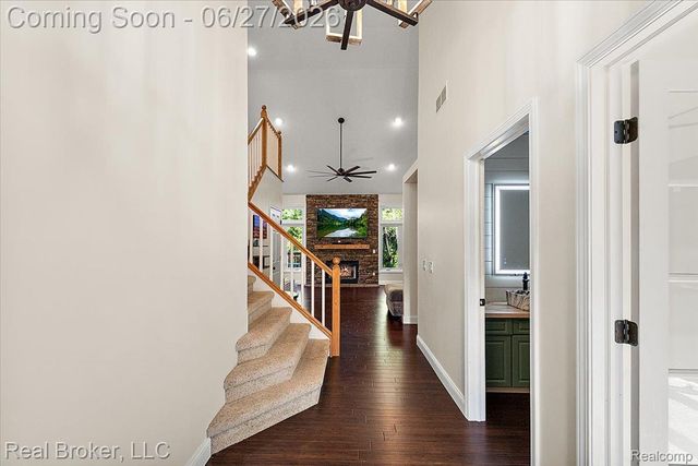 6180 Chad Court, Hamburg Township, MI 48116