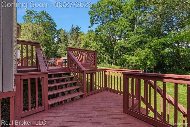 6180 Chad Court, Hamburg Township, MI 48116