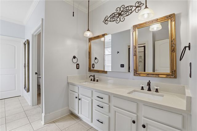 105 Bur Oak Drive, Taylors, SC 29687