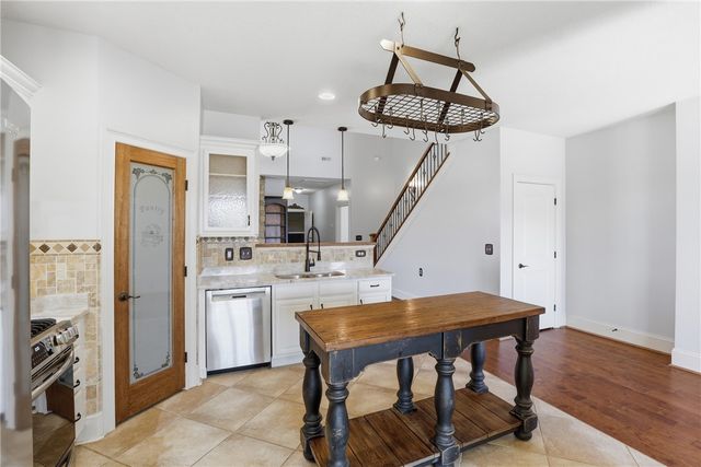 105 Bur Oak Drive, Taylors, SC 29687