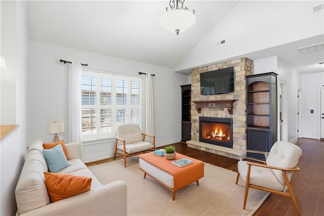 105 Bur Oak Drive, Taylors, SC 29687