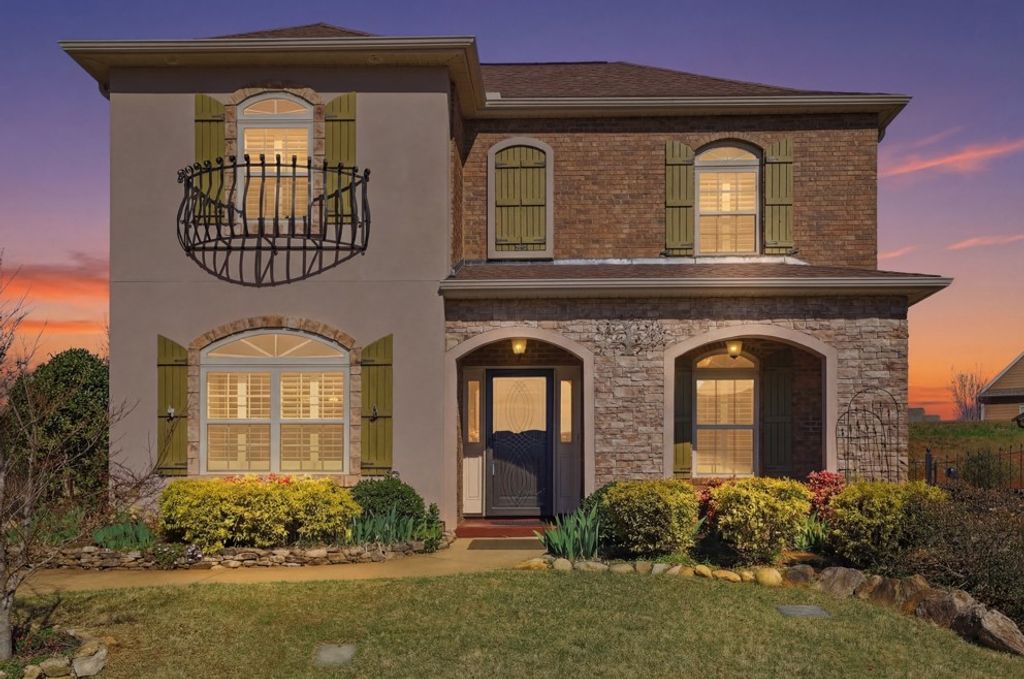 105 Bur Oak Drive, Taylors, SC 29687