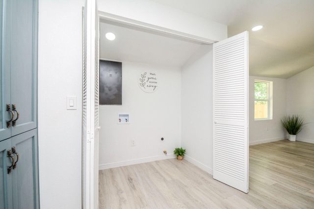 5719 Southwind Street, Houston, TX 77033