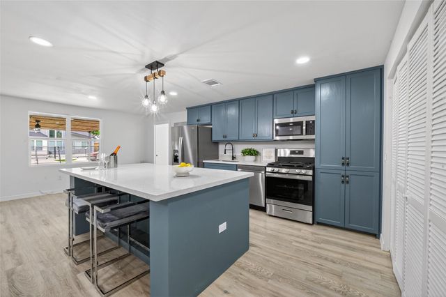 5719 Southwind Street, Houston, TX 77033