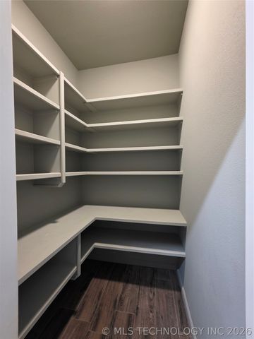 4310 S 179th East Avenue, Tulsa, OK 74134