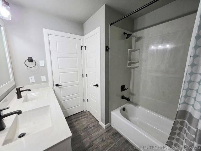 4310 S 179th East Avenue, Tulsa, OK 74134