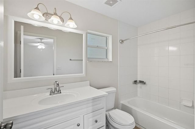 120 CORAL REEF COURT N B, Palm Coast, FL 32137