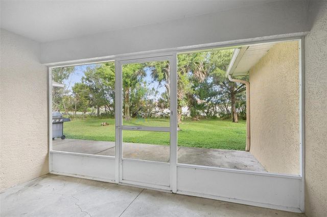 120 CORAL REEF COURT N B, Palm Coast, FL 32137