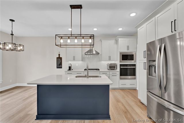 3049 Bridlewood Lane, New Albany, IN 47150