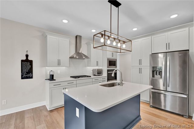 3049 Bridlewood Lane, New Albany, IN 47150