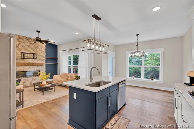 3049 Bridlewood Lane, New Albany, IN 47150