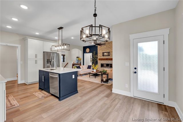 3049 Bridlewood Lane, New Albany, IN 47150