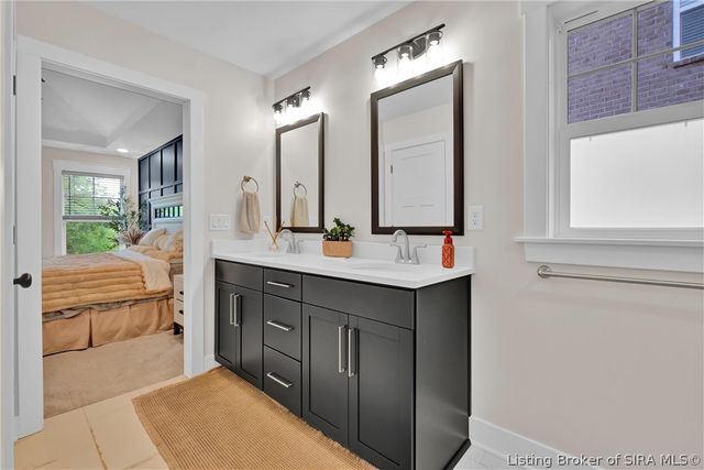 3049 Bridlewood Lane, New Albany, IN 47150