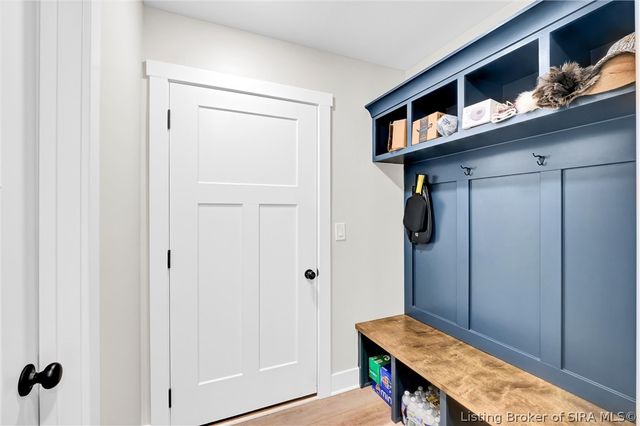 3049 Bridlewood Lane, New Albany, IN 47150