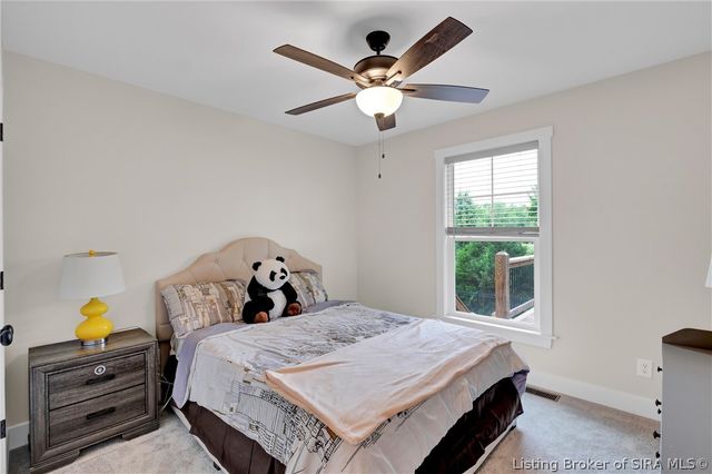 3049 Bridlewood Lane, New Albany, IN 47150