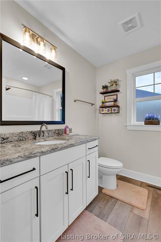 3049 Bridlewood Lane, New Albany, IN 47150