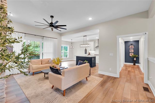 3049 Bridlewood Lane, New Albany, IN 47150