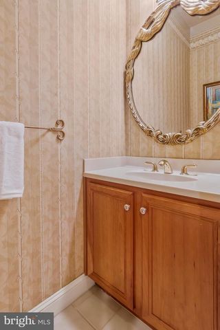 891 CHINQUAPIN RD, Mclean, VA 22102