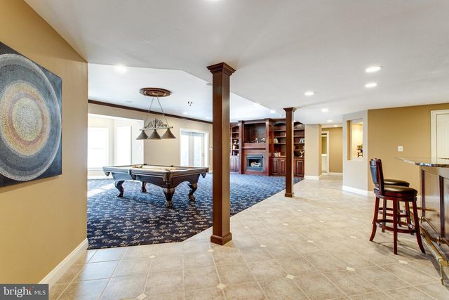 891 CHINQUAPIN RD, Mclean, VA 22102