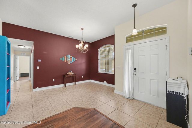 992 Coquina Street SE, Palm Bay, FL 32909