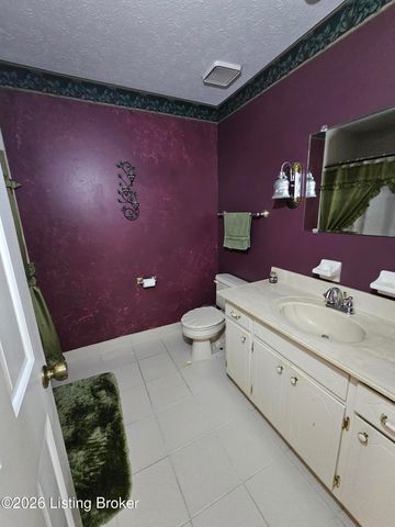 4903 Jerry Dr, Shepherdsville, KY 40165