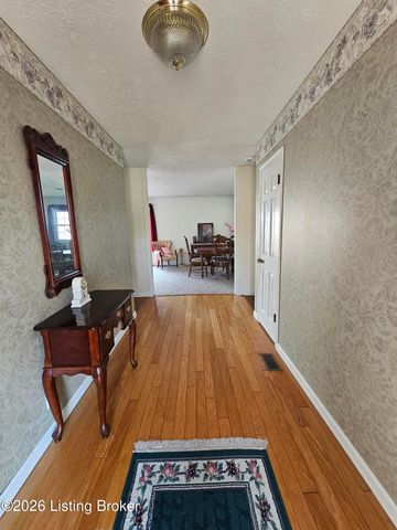 4903 Jerry Dr, Shepherdsville, KY 40165