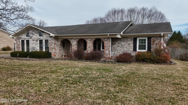 4903 Jerry Dr, Shepherdsville, KY 40165