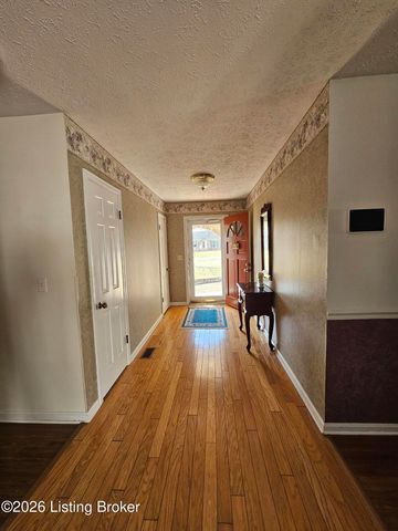 4903 Jerry Dr, Shepherdsville, KY 40165