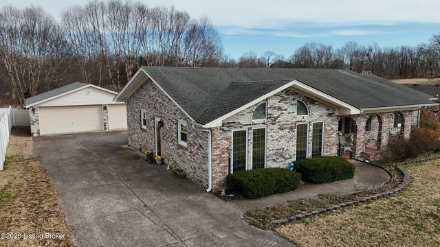 4903 Jerry Dr, Shepherdsville, KY 40165