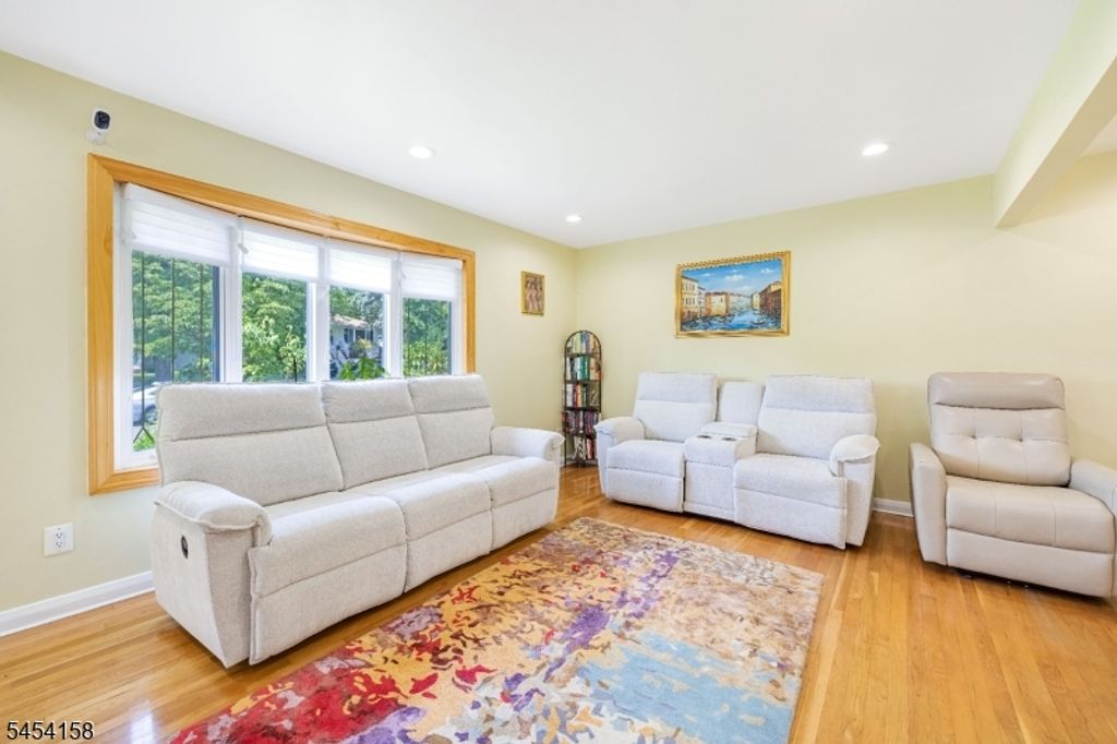1607 Broad St, Bloomfield Twp., NJ 07003 — photo 4