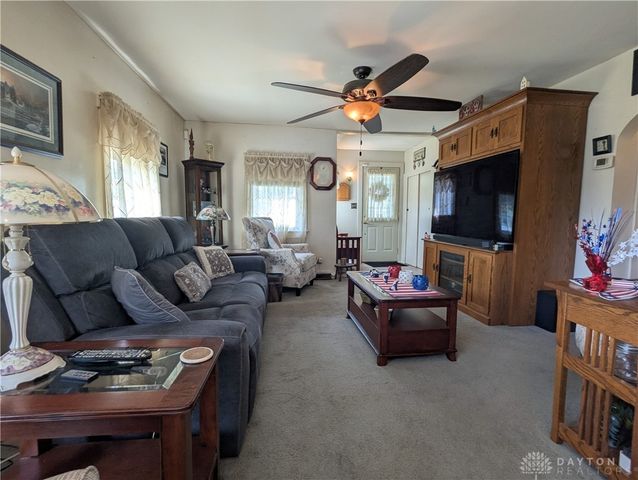 1554 S Belmont Avenue, Springfield, OH 45505