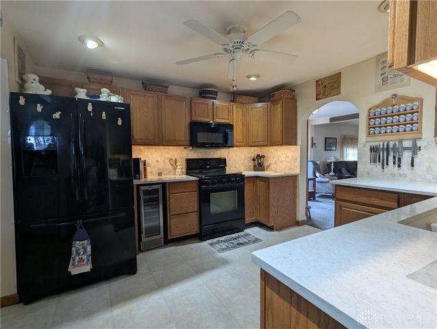 1554 S Belmont Avenue, Springfield, OH 45505