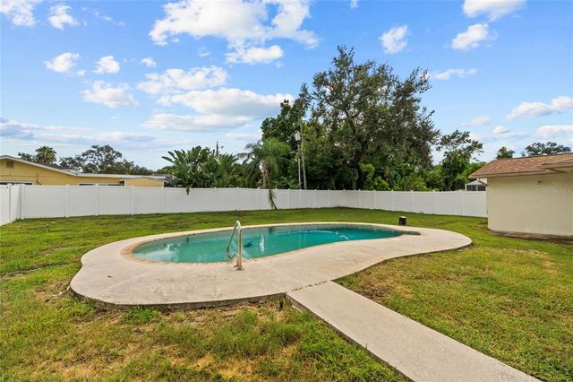 13236 84TH TERRACE, Seminole, FL 33776