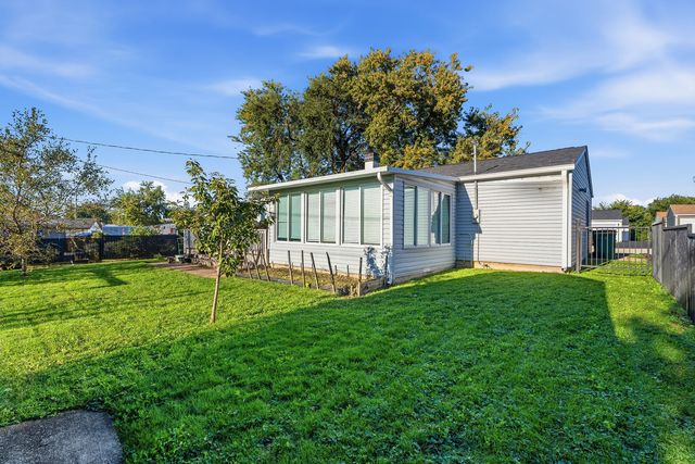 428 KENYON Avenue, Romeoville, IL 60446