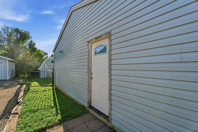428 KENYON Avenue, Romeoville, IL 60446