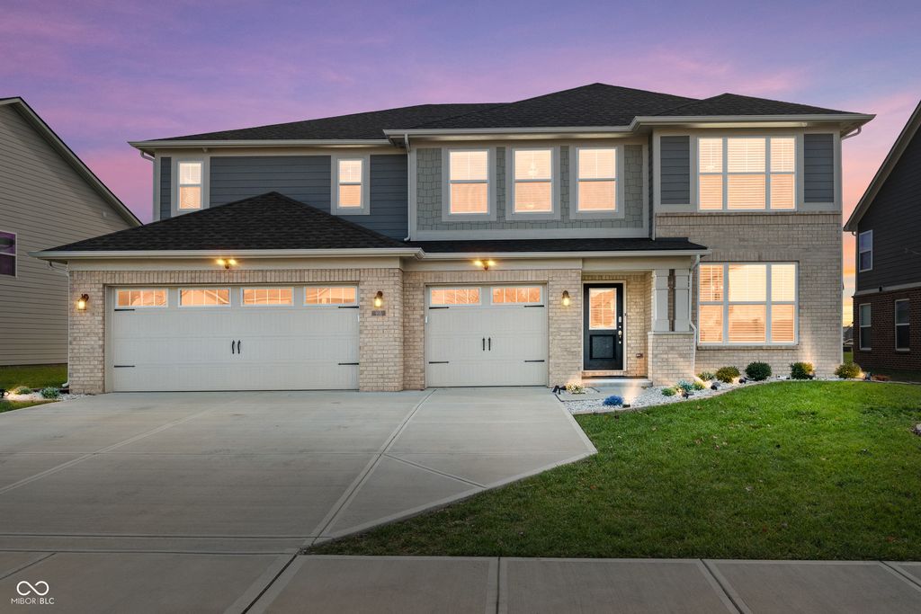 955 Garrison Drive, Greenwood, IN 46143