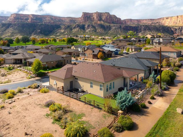 2080 Two Wood Drive, Grand Junction, CO 81507