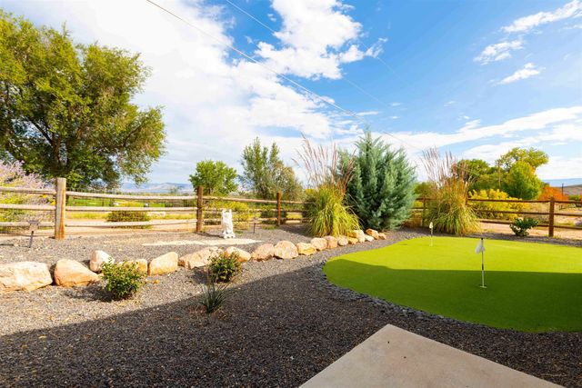 2080 Two Wood Drive, Grand Junction, CO 81507