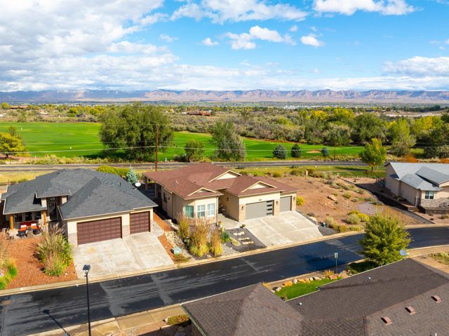 2080 Two Wood Drive, Grand Junction, CO 81507