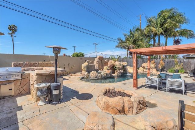 17267 Santa Isabel, Fountain Valley, CA 92708