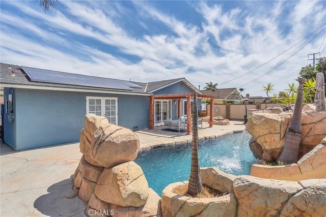 17267 Santa Isabel, Fountain Valley, CA 92708