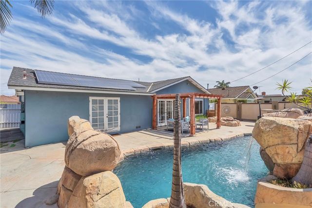 17267 Santa Isabel, Fountain Valley, CA 92708