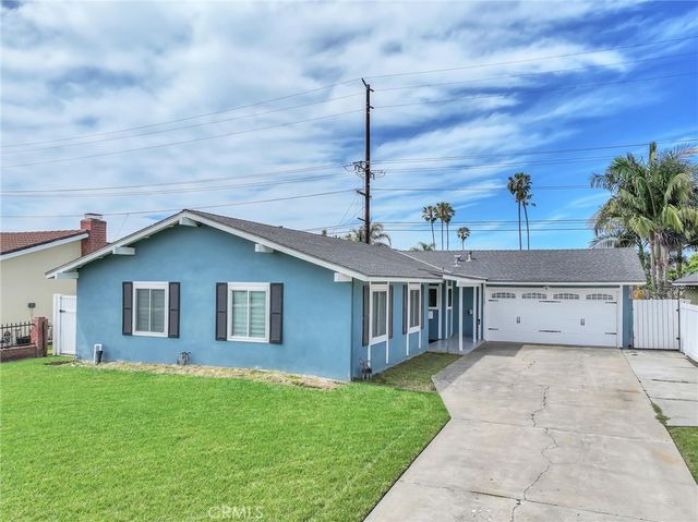 17267 Santa Isabel, Fountain Valley, CA 92708