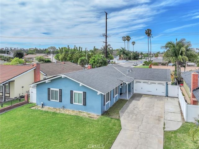 17267 Santa Isabel, Fountain Valley, CA 92708