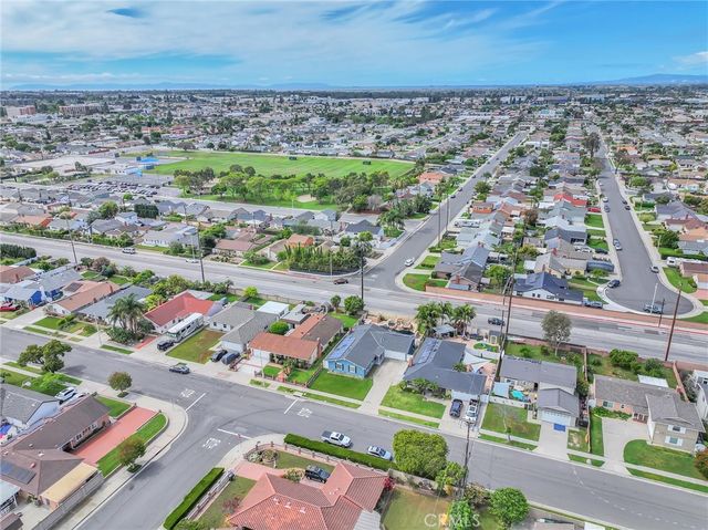 17267 Santa Isabel, Fountain Valley, CA 92708