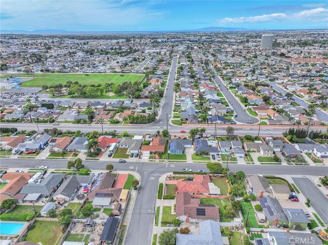 17267 Santa Isabel, Fountain Valley, CA 92708